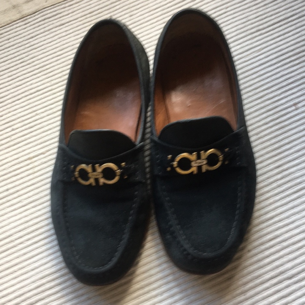 Vintage Salvador Ferragamo, size 8EE men. Stylish Suede